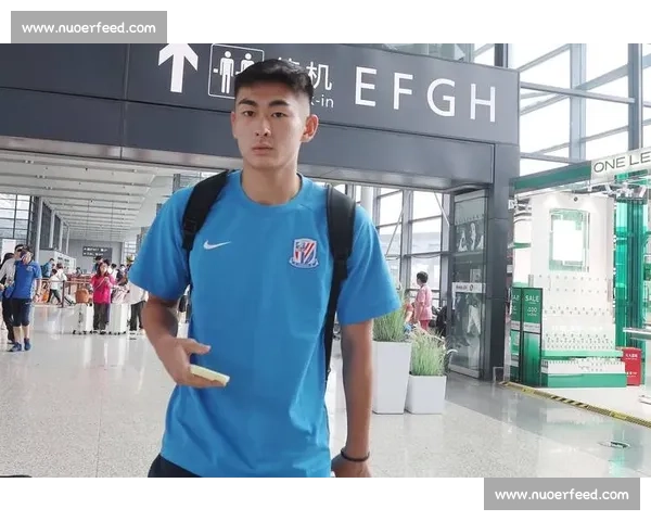 弱旅豪签超级外援!刘传兴大婚娇妻 1 米 9,邹阳 25 岁国手升级当爸