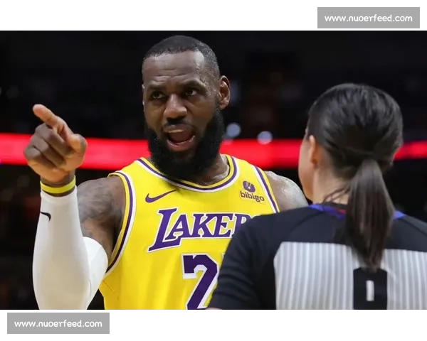 热火对湖人回吹争议再起裁判尺度引发球迷热议联盟态度成焦点比赛公正受质疑 热火对湖人回吹争议再起裁判尺度引发球迷热议联盟态度成焦点比赛公正受质疑